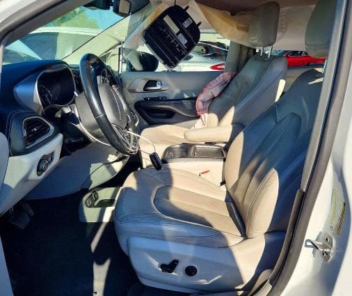 2021 CHRYSLER PACIFICA TOURING L 7
