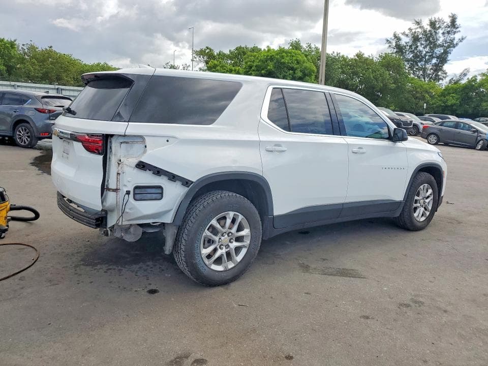 2023 CHEVROLET TRAVERSE LS 3