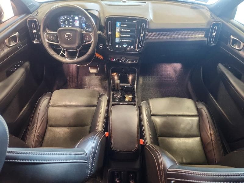 2022 VOLVO XC40 T5 R-DESIGN 8