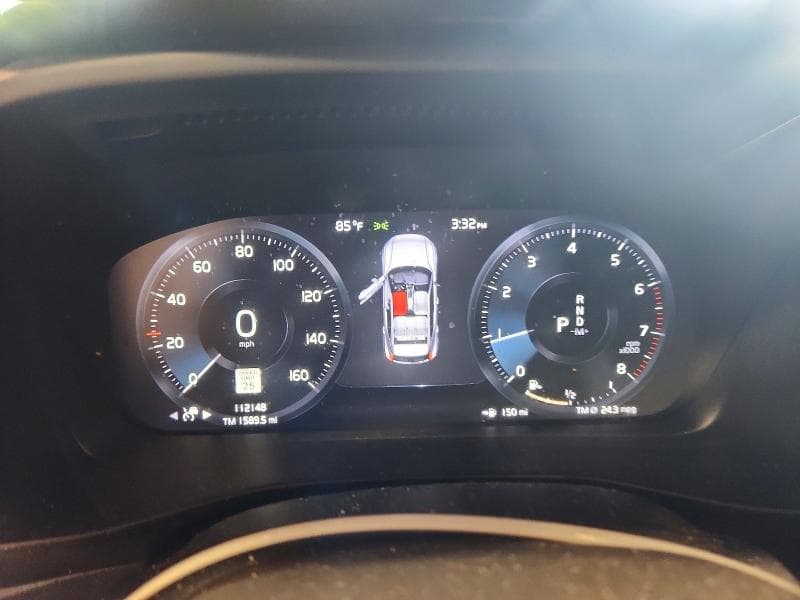 2022 VOLVO XC40 T5 R-DESIGN 9