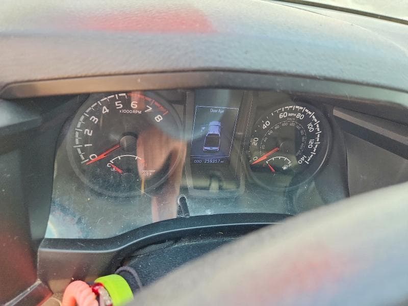 2019 TOYOTA TACOMA SR 9