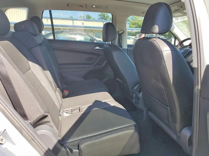 2018 VOLKSWAGEN TIGUAN SE 11