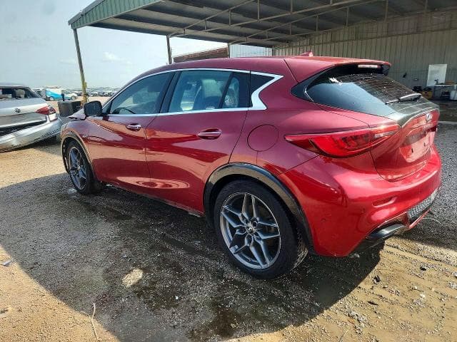 2018 INFINITI QX30 BASE 2