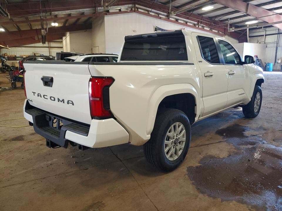 2026 TOYOTA TACOMA SR5 3