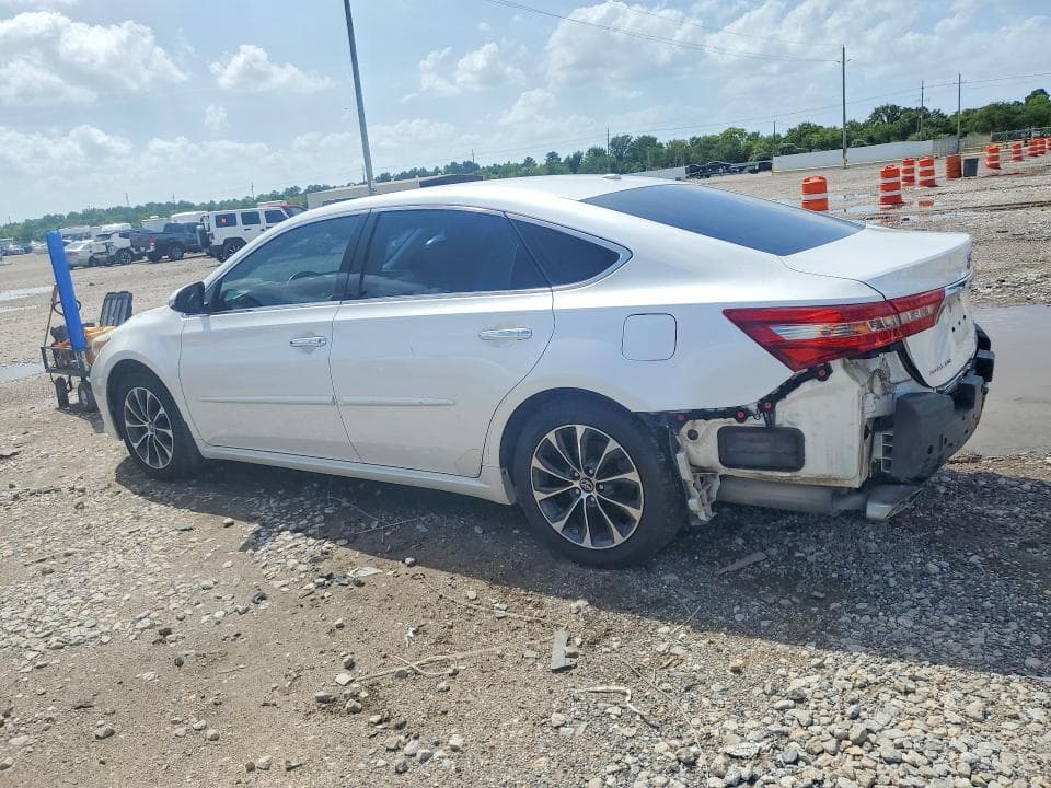 2018 TOYOTA AVALON XLE 2