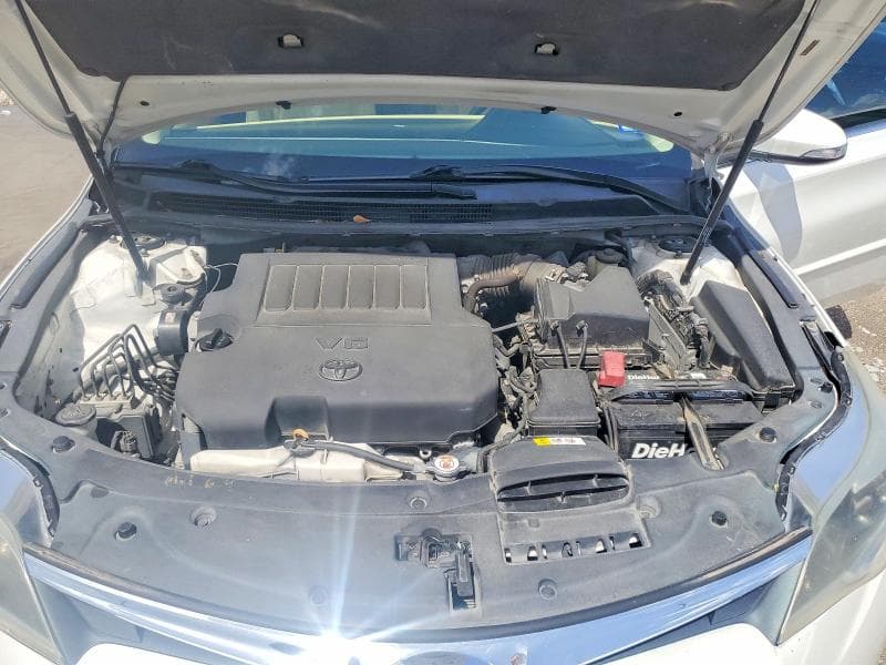 2018 TOYOTA AVALON XLE 11