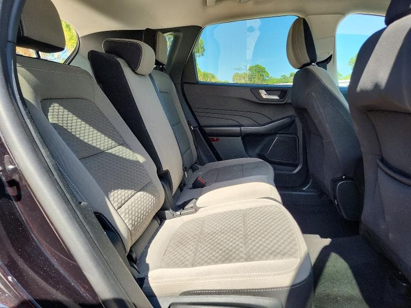 2021 FORD ESCAPE SE 11