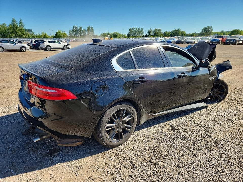 2018 JAGUAR XE PREMIUM 3