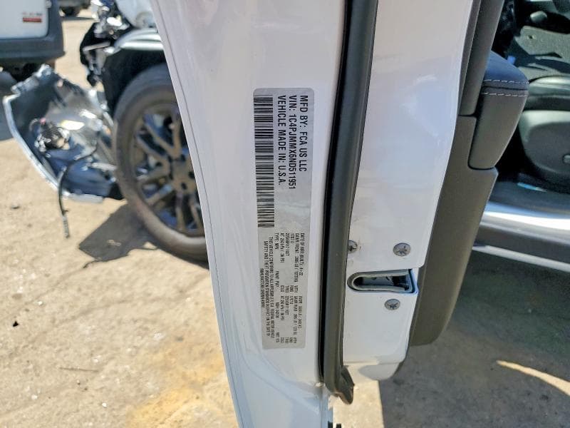 2022 JEEP CHEROKEE LATITUDE LUX 13