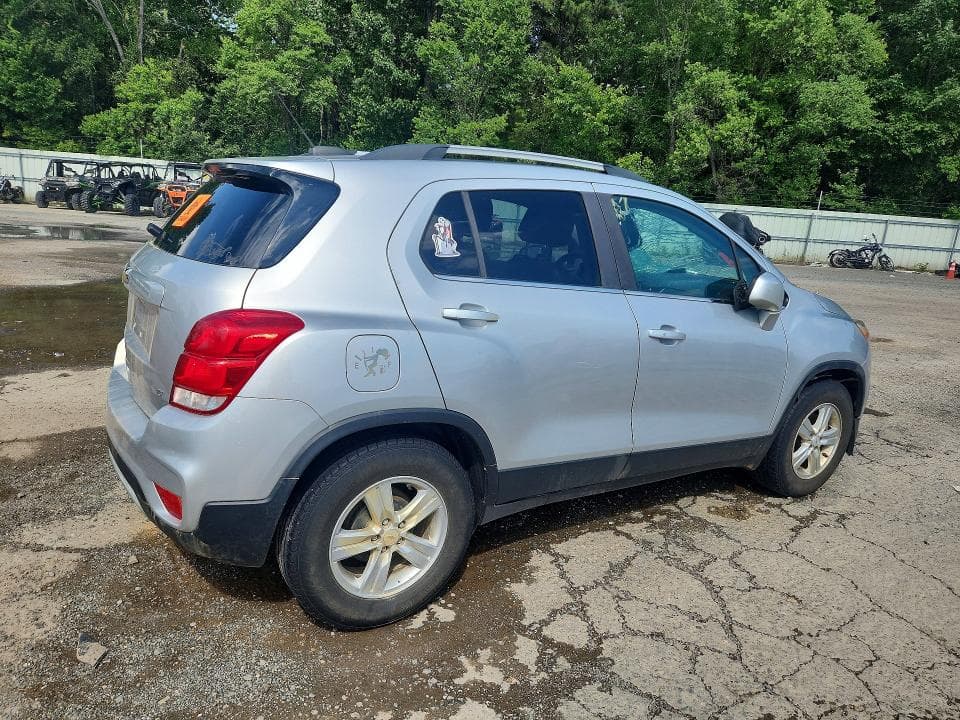 2020 CHEVROLET TRAX 1LT 3