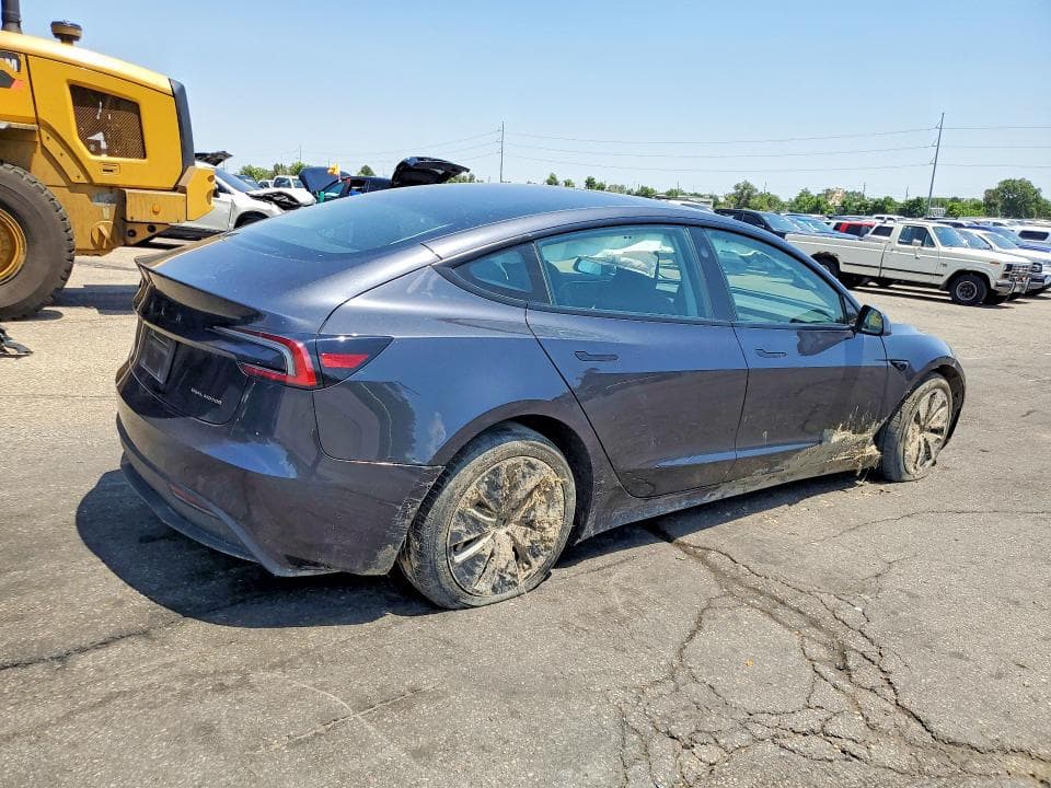 2025 TESLA MODEL 3 3