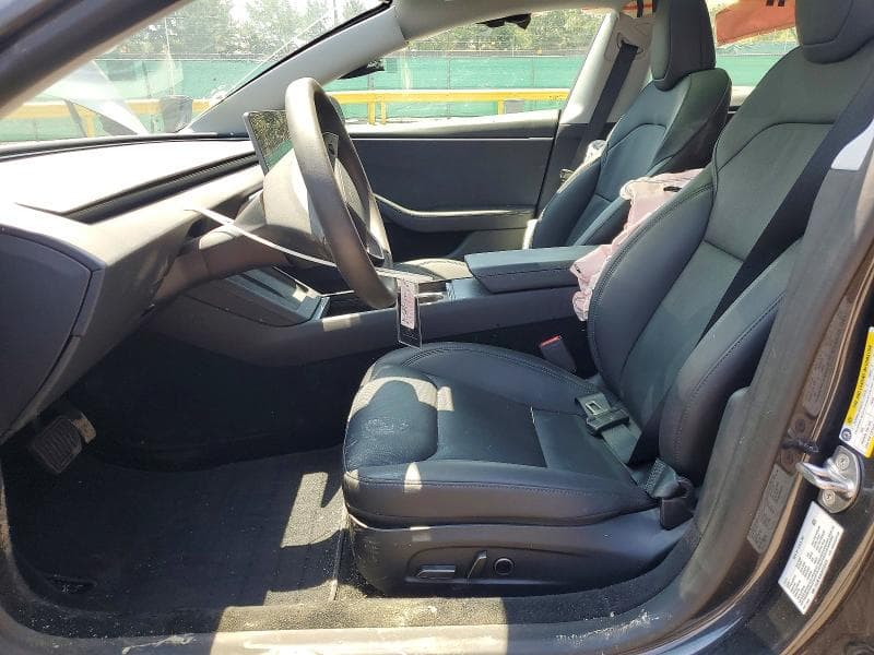 2025 TESLA MODEL 3 7