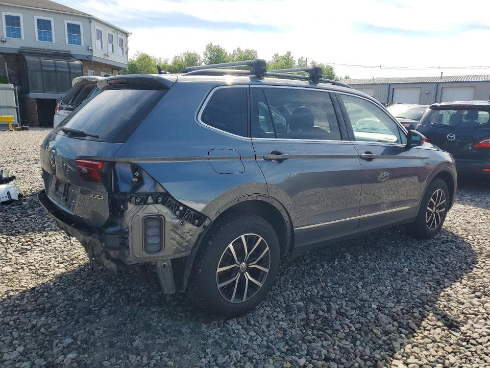 2021 VOLKSWAGEN TIGUAN SE 3