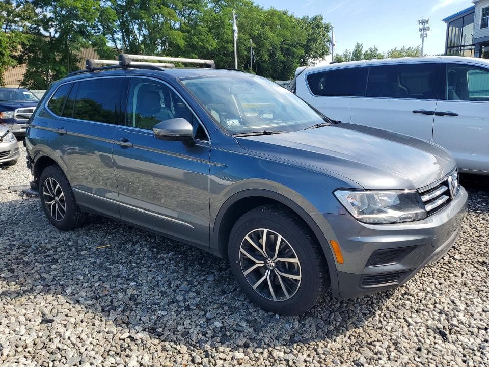 2021 VOLKSWAGEN TIGUAN SE 4