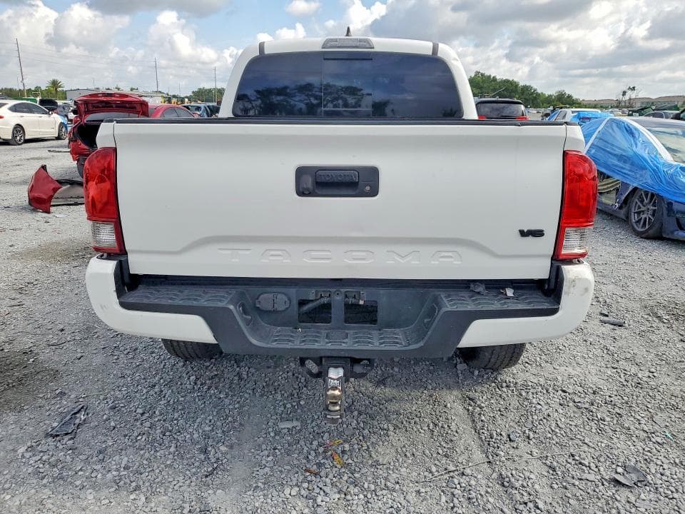 2017 TOYOTA TACOMA TRD SPORT 6