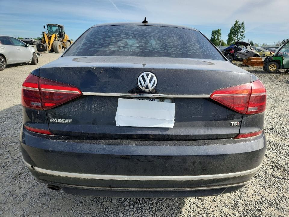 2017 VOLKSWAGEN PASSAT R-LINE 6