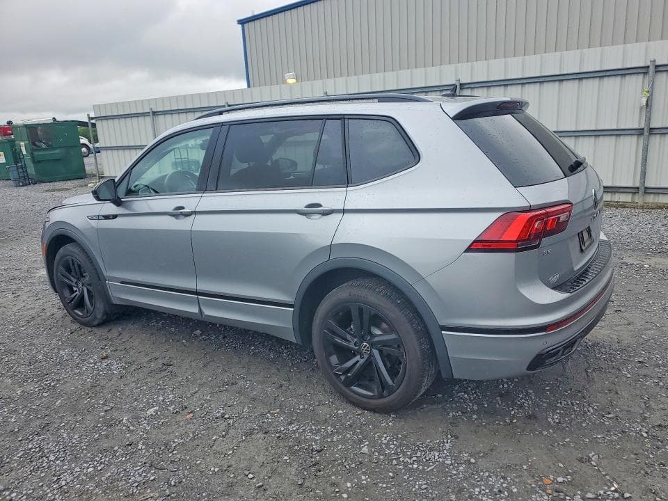 2024 VOLKSWAGEN TIGUAN SE R-LINE BLACK 2
