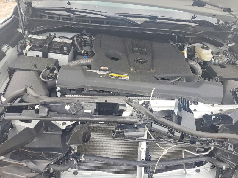 2026 TOYOTA TUNDRA SR SR 11
