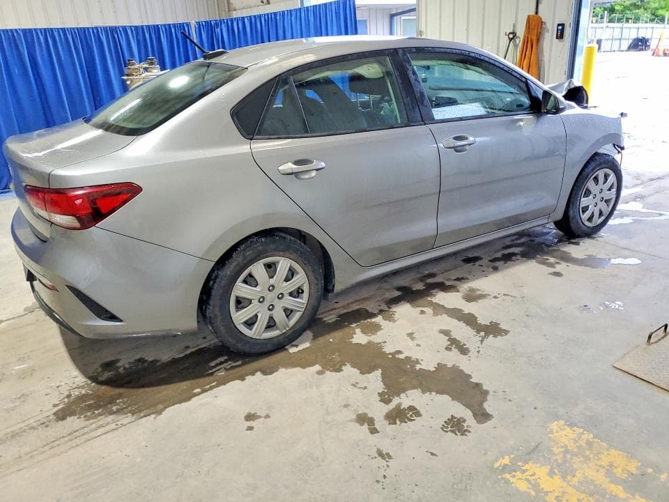 2022 KIA RIO S 3