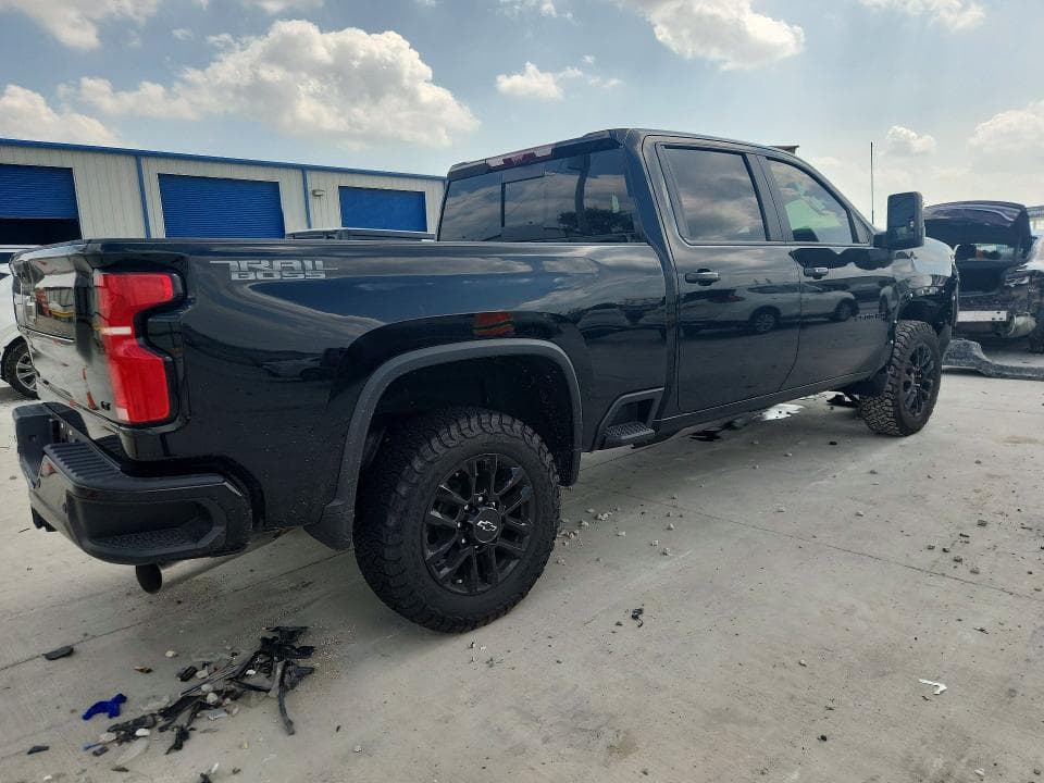 2026 CHEVROLET SILVERADO K2500 HEAVY DUTY LT 3