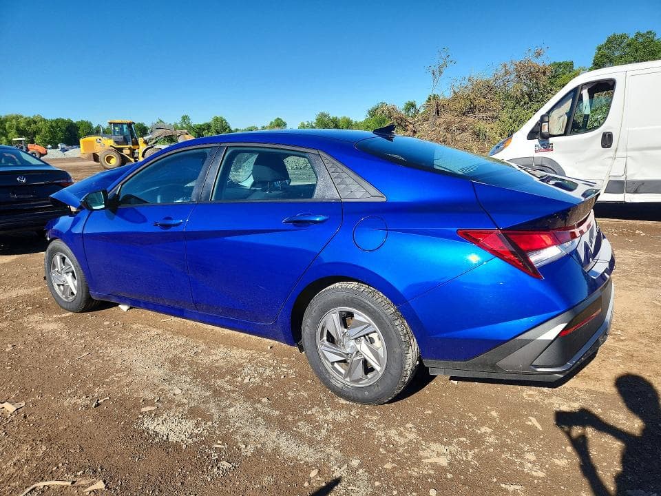 2025 HYUNDAI ELANTRA SE 2