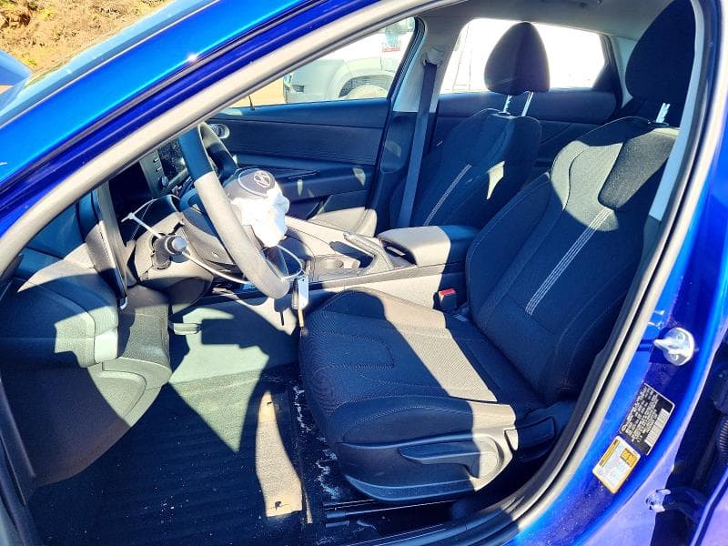 2025 HYUNDAI ELANTRA SE 7
