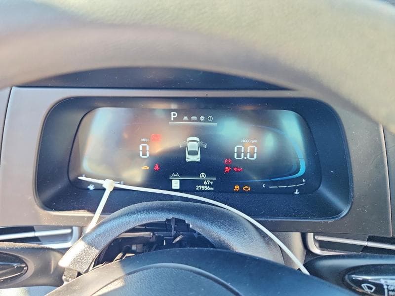 2025 HYUNDAI ELANTRA SE 9
