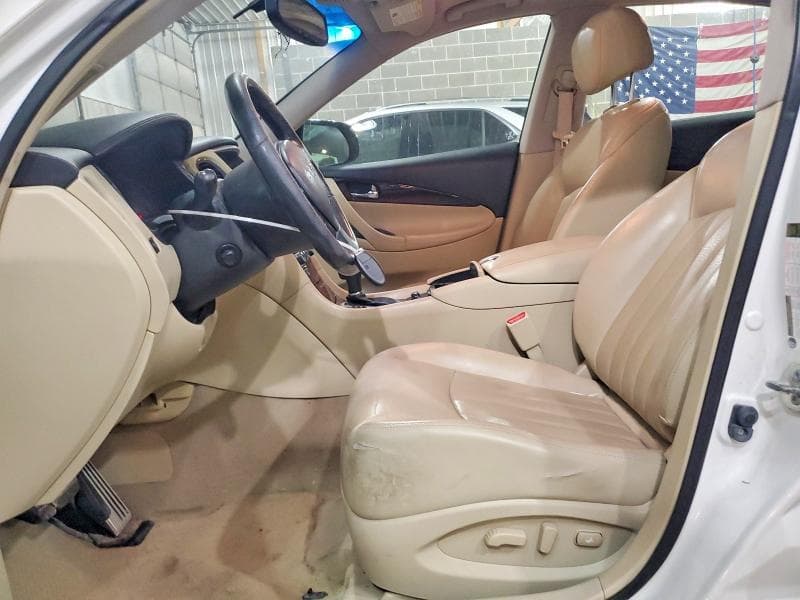 2017 INFINITI QX50 BASE 7
