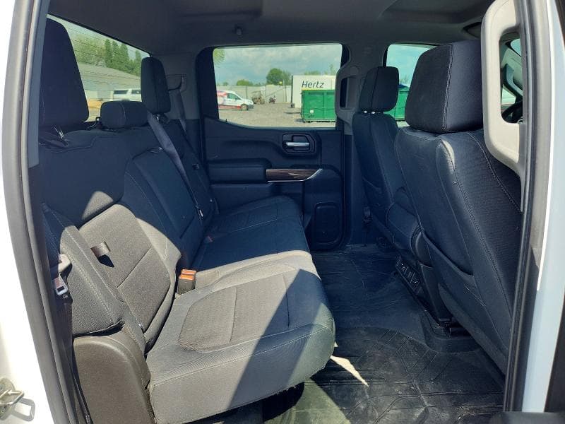 2019 CHEVROLET SILVERADO K1500 RST 10