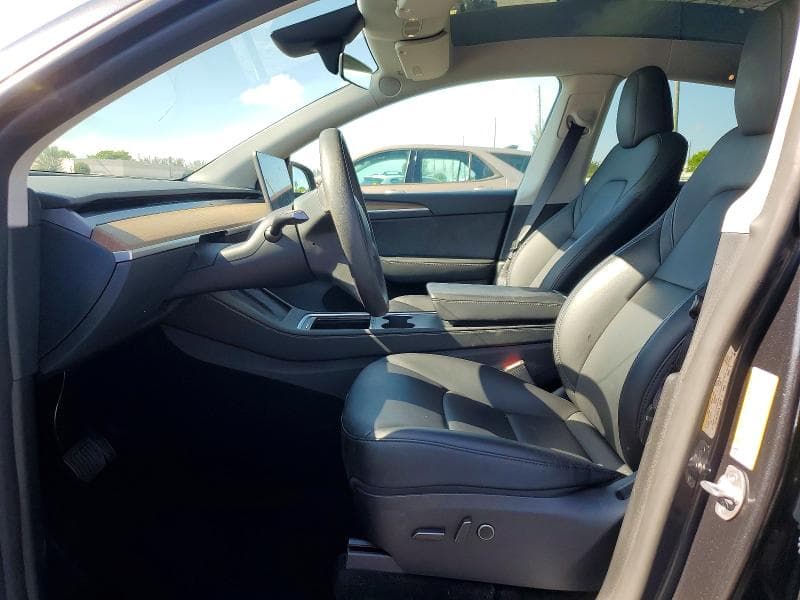 2024 TESLA MODEL Y 7