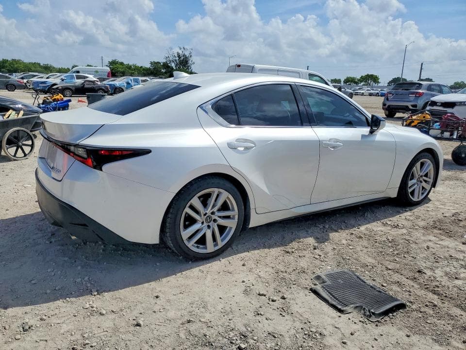 2022 LEXUS IS 300 3