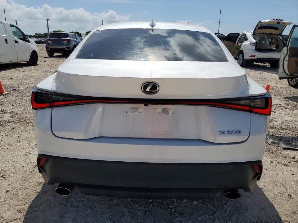 2022 LEXUS IS 300 6