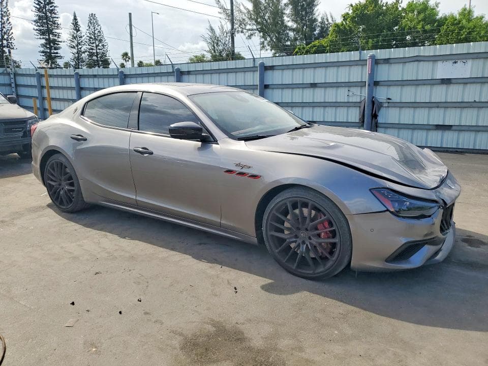 2022 MASERATI GHIBLI TROFEO 4