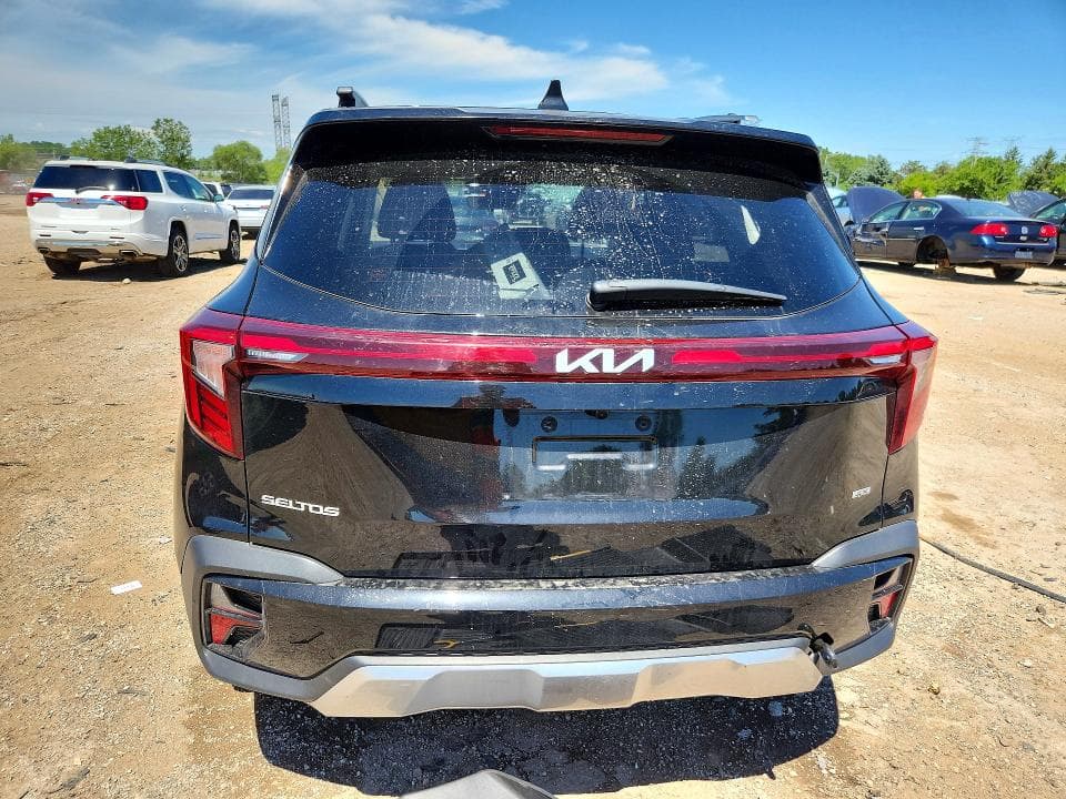 2025 KIA SELTOS S S 6