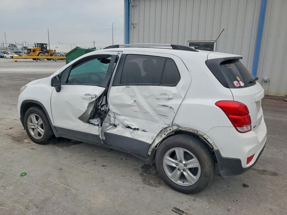 2021 CHEVROLET TRAX 1LT 2