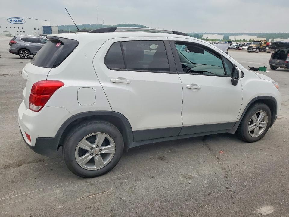2021 CHEVROLET TRAX 1LT 3