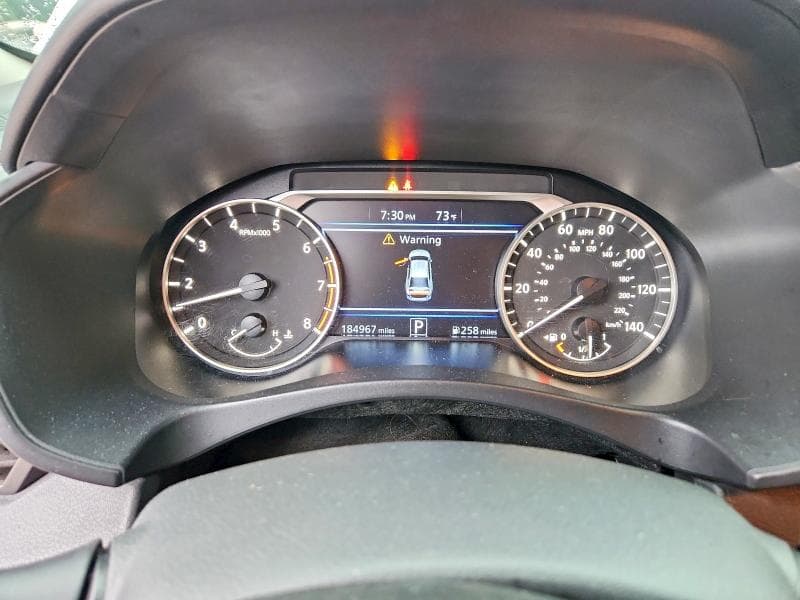 2021 NISSAN ALTIMA SR 9