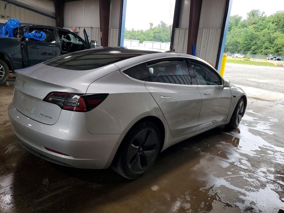 2018 TESLA MODEL 3 3