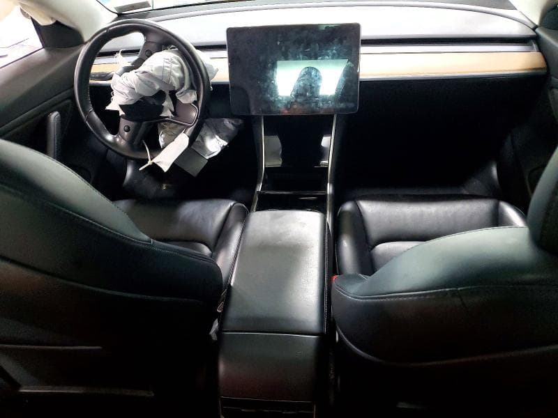 2018 TESLA MODEL 3 8