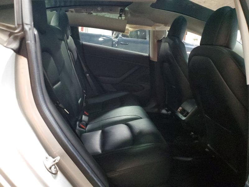 2018 TESLA MODEL 3 10
