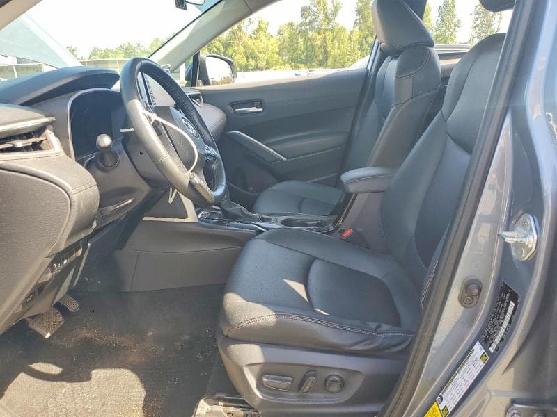 2022 TOYOTA COROLLA CROSS XLE XLE 7