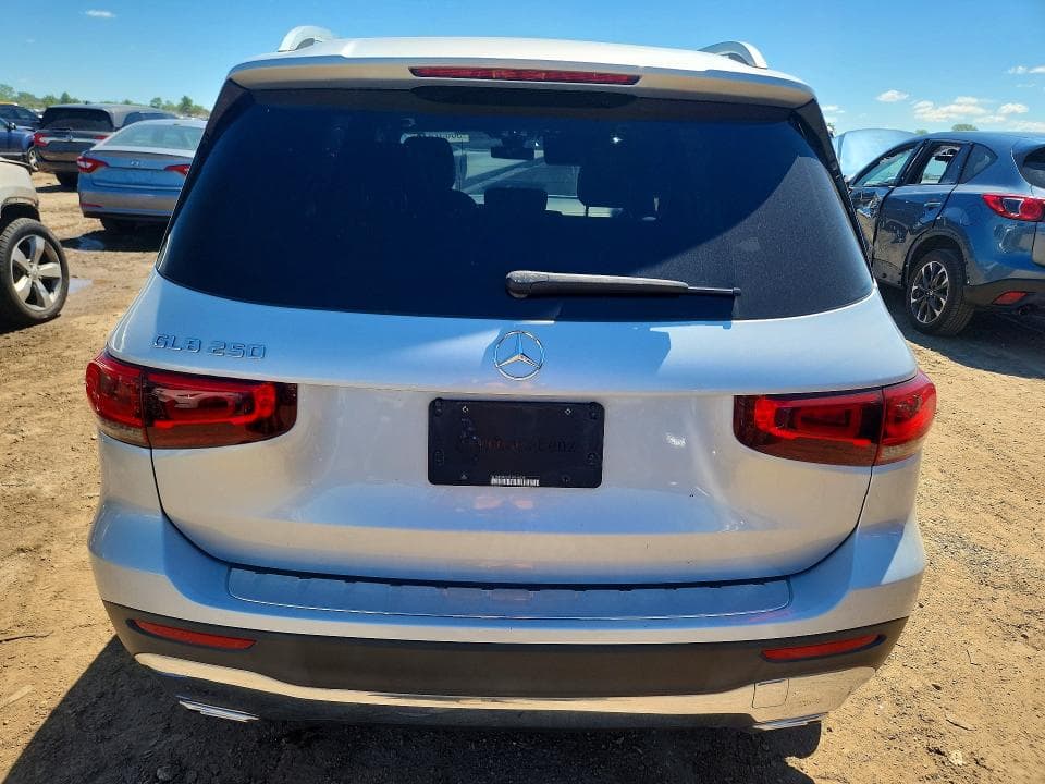 2020 MERCEDES-BENZ GLB 250 6