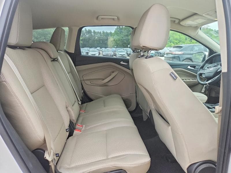 2017 FORD ESCAPE SE 11