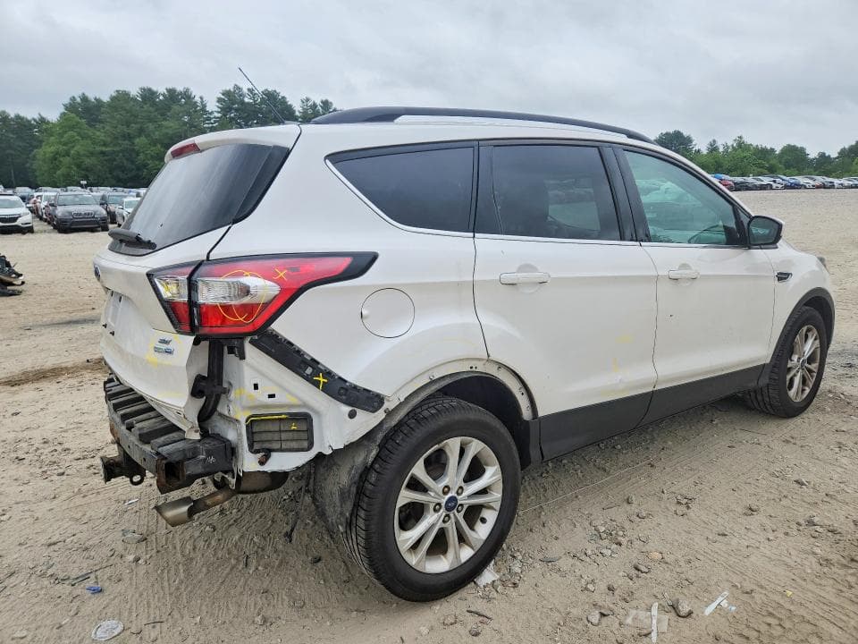 2017 FORD ESCAPE SE 3