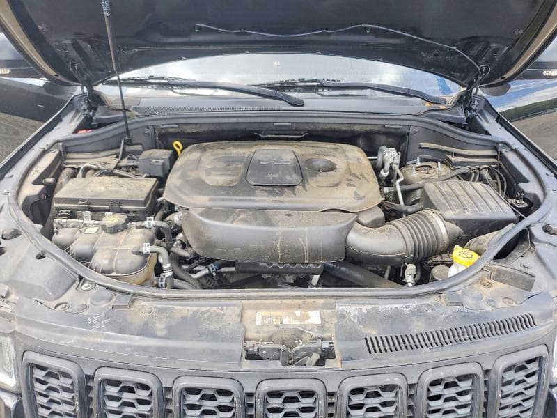2019 JEEP GRAND CHEROKEE LAREDO 12