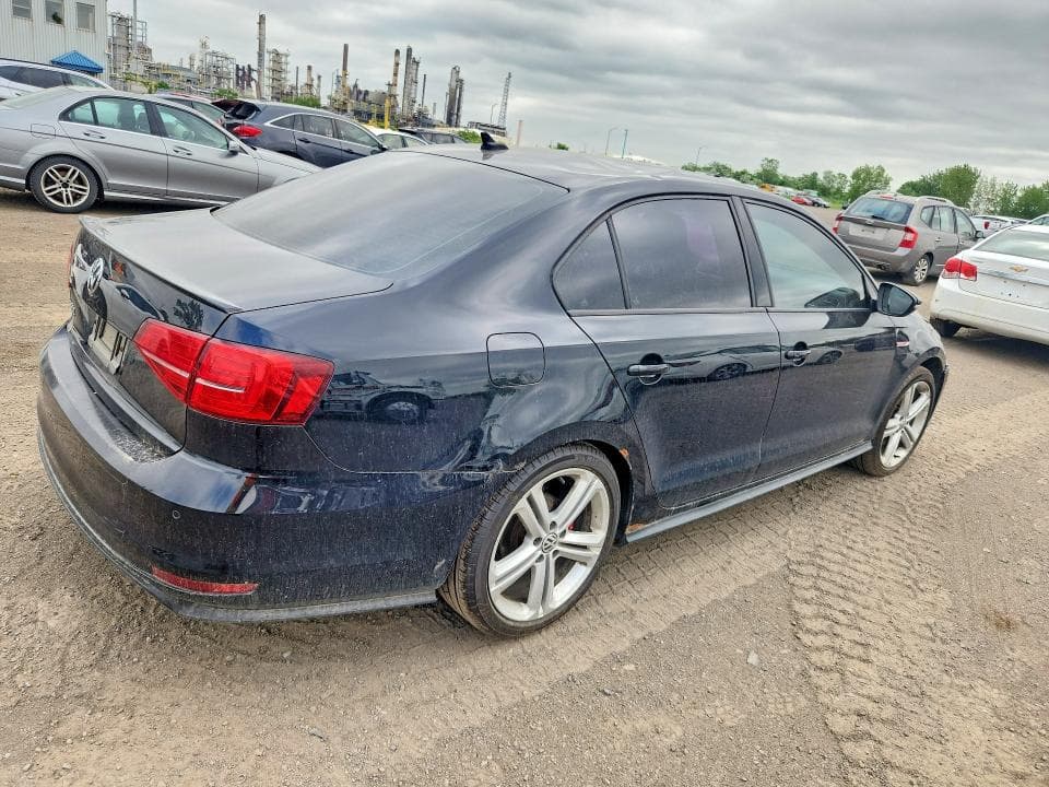2017 VOLKSWAGEN JETTA GLI 3