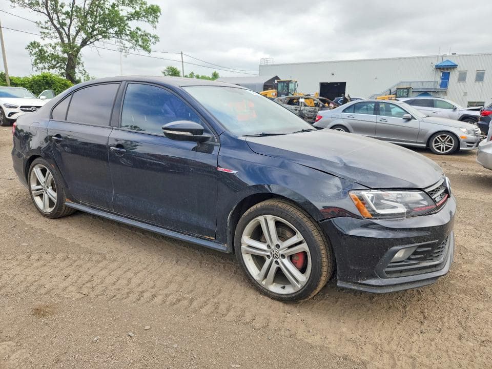 2017 VOLKSWAGEN JETTA GLI 4