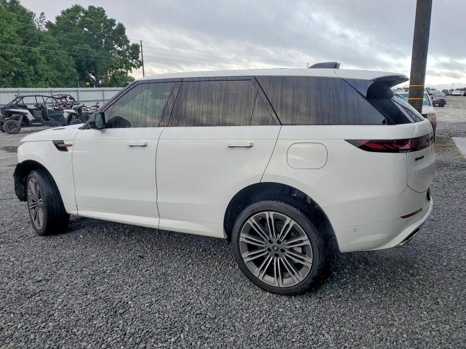 2025 LAND ROVER RANGE ROVER SPORT DYNAMIC SE 2