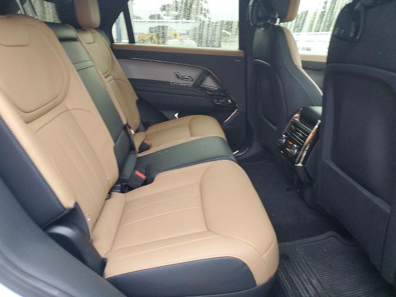 2025 LAND ROVER RANGE ROVER SPORT DYNAMIC SE 11