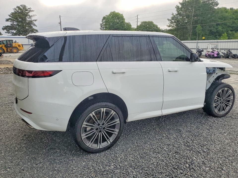 2025 LAND ROVER RANGE ROVER SPORT DYNAMIC SE 3